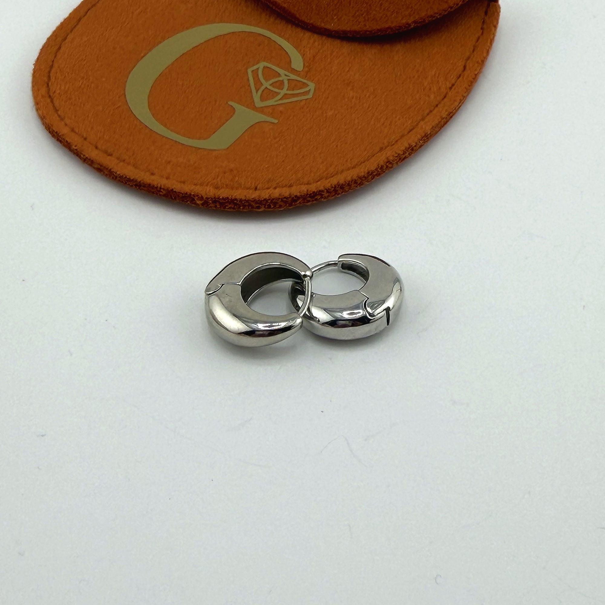 Mini Aros Gruesos Impermeables de Oro 18K