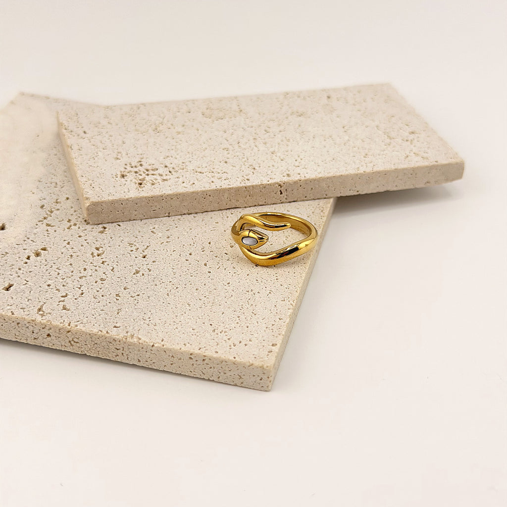 Serpent Gaze Ring 18K Waterproof