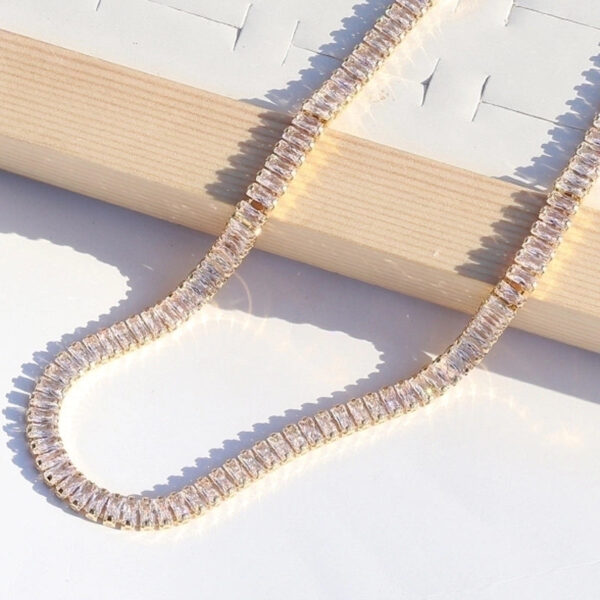 Gargantilla geométrica clear 18K