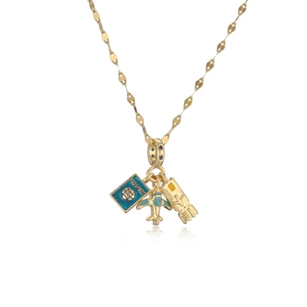 Collar con colgante viaje 18K