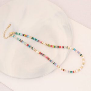 Collar con piedra natural y perla 18K