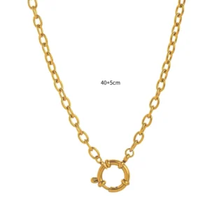 Collar minimalista con colgante 18K