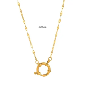Collar minimalista con colgante 18K
